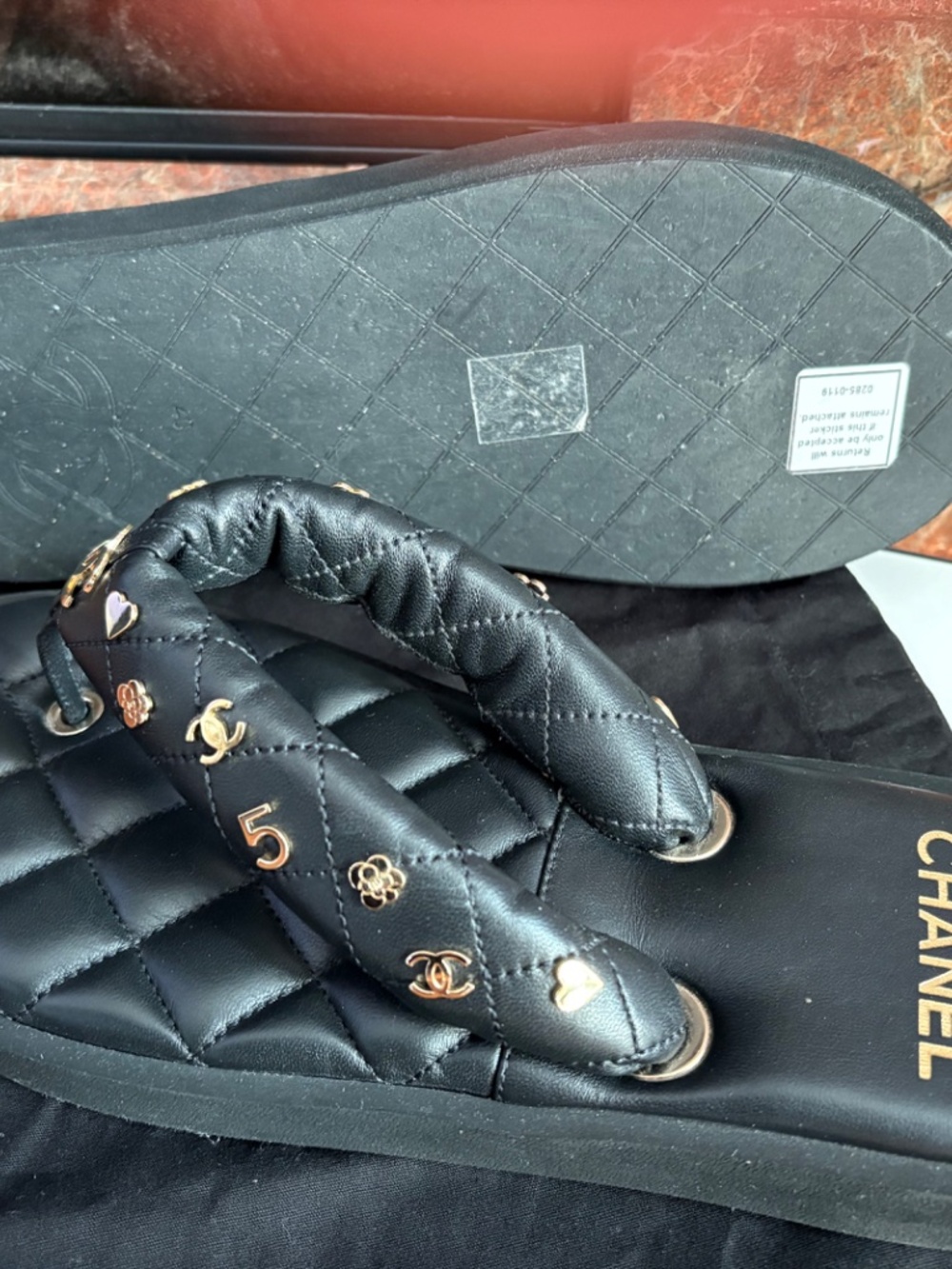 CHANEL LOGO SANDALS !! - Picture 5 of 6